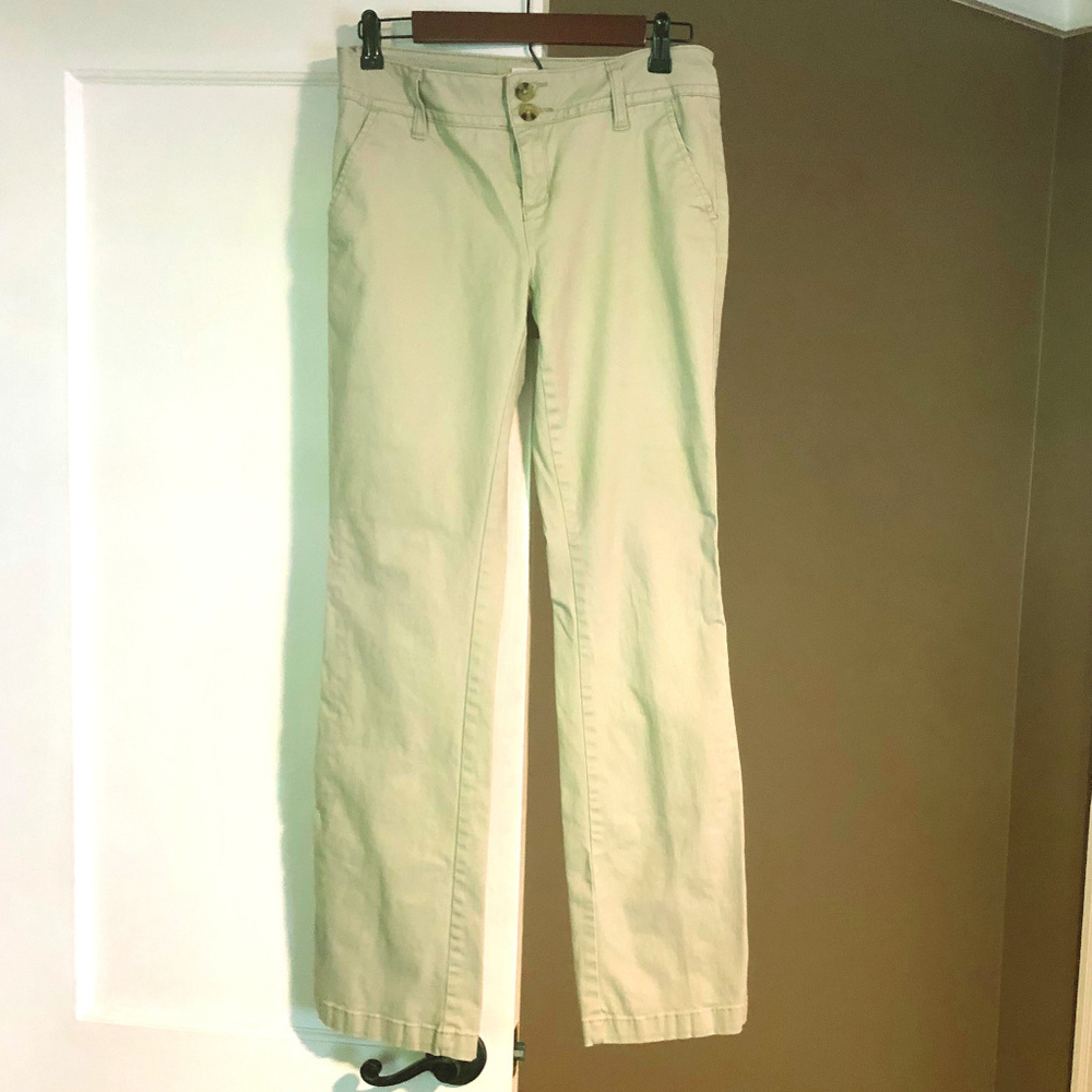 Women's/Juniors Khaki Pants